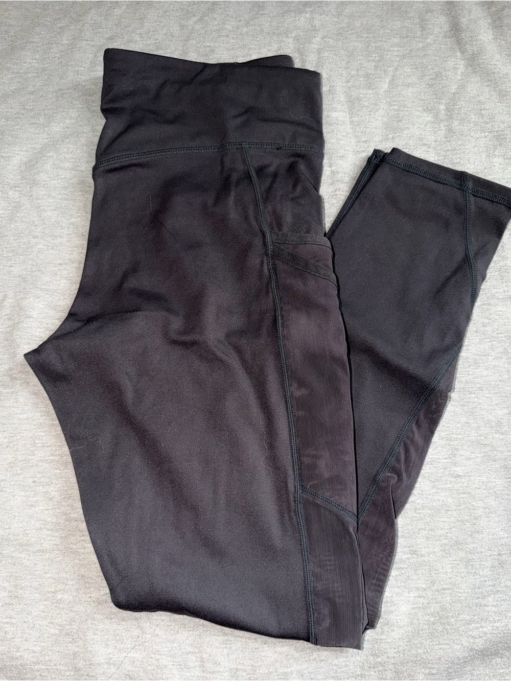 Fabletics Black High-Rise Leggings with Side Pocket